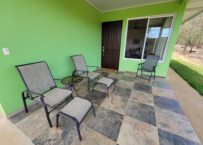 Bed and breakfast 2 Bedroom With Pool