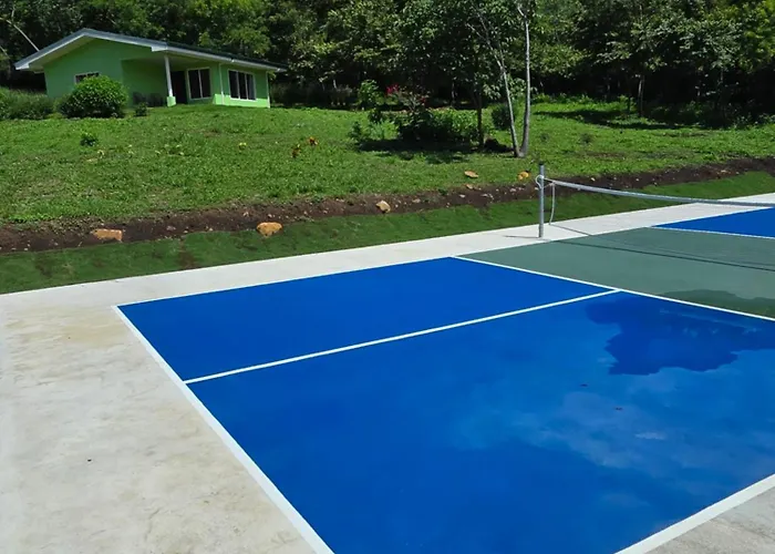 2 Bedroom With Pool Bed and breakfast