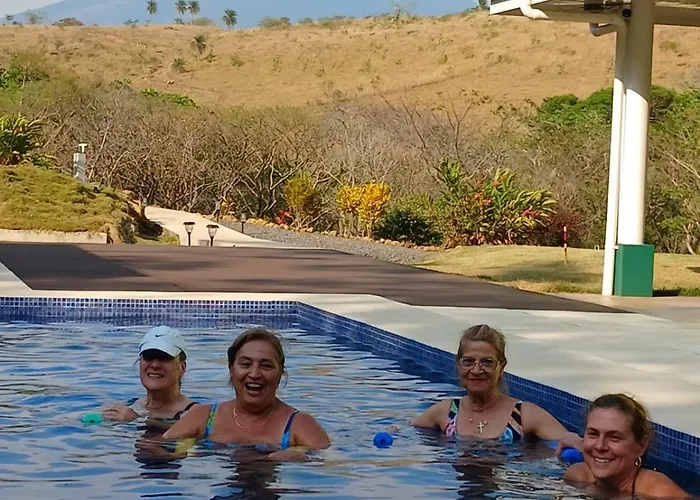 2 Bedroom With Pool * Hacienda Miravalles